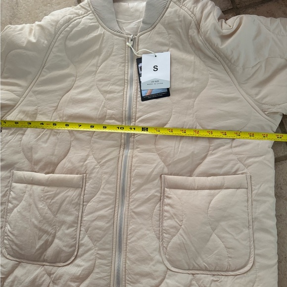 Cream Beige Puffer Jacket Coat Quilted Women’s Size Small Zip Up - Picture 5 of 8